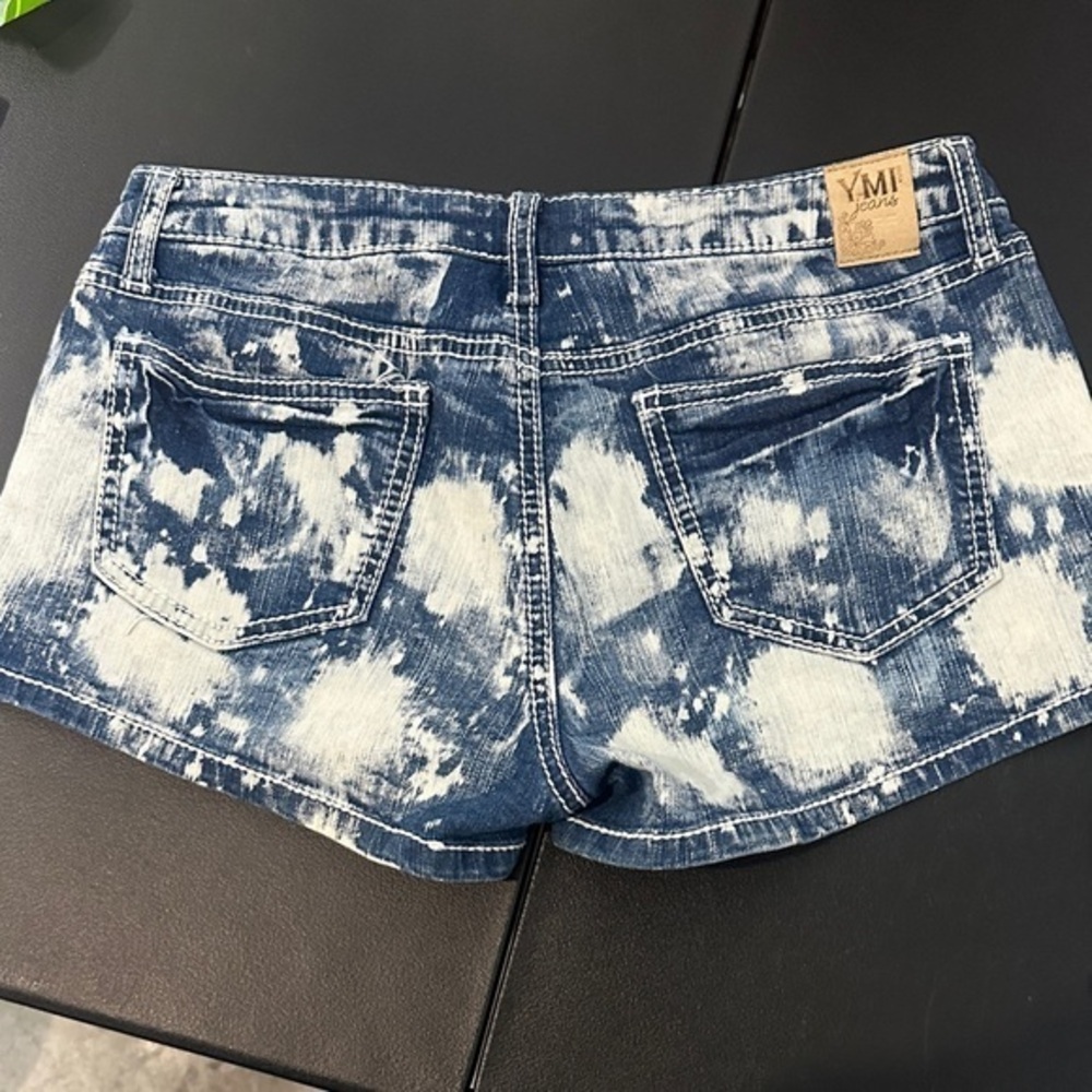 YMI Blue and White stone washed Daisy Duke Jean Shorts size 7